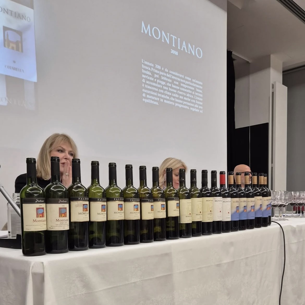 La verticale di 20 annate di Montiano organizzata in Fondazione Italiana Sommelier