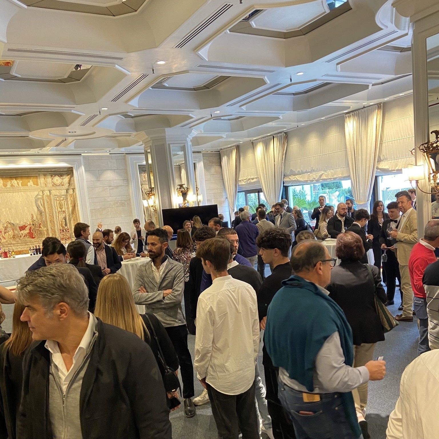 Panoramica della sala durante la degustazione di Chianti Classico in Fondazione Italiana Sommelier