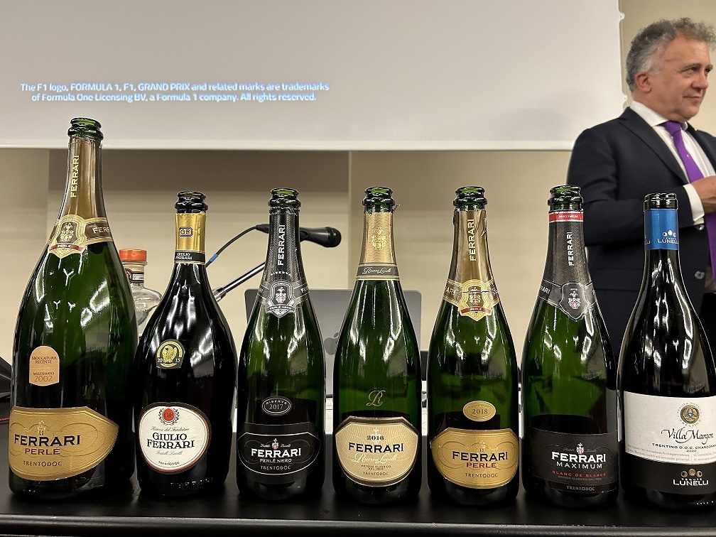 Tutte le etichette in degustazione e Massimo Billetto, docente della Fondazione Italiana Sommelier