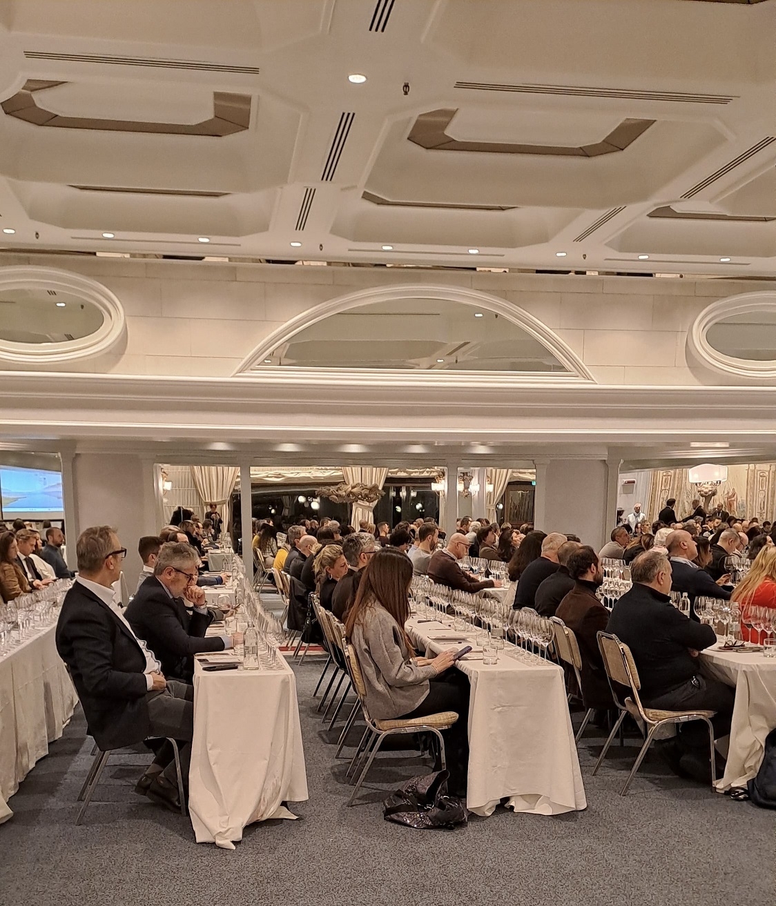 Panorama della Sala durante la degustazione dei vini del Consorzio Villamagna