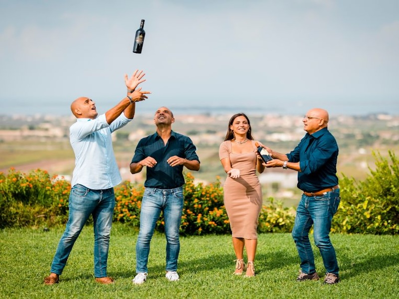 Cantine Fina, dove il vino incontra l'orizzonte